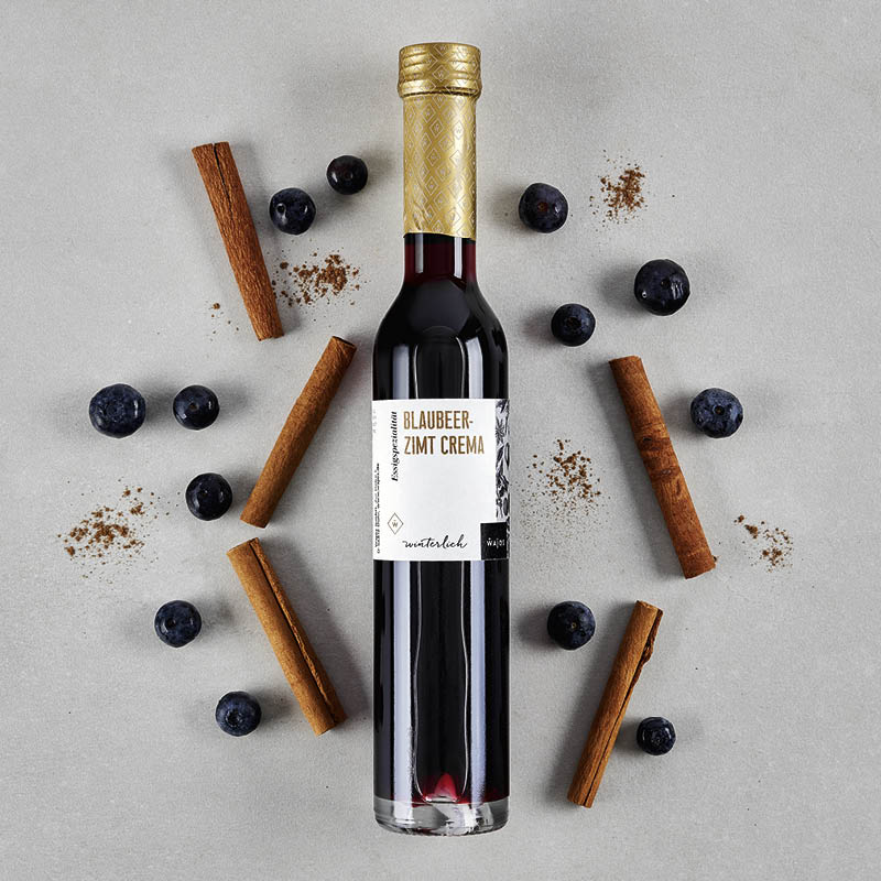 Blaubeer-Zimt Crema dargestellt mit Aromen