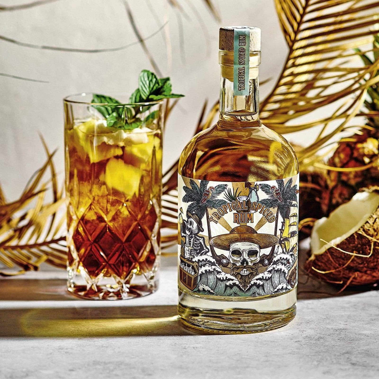 Alter Willi Likör dargestellt mit Cocktails