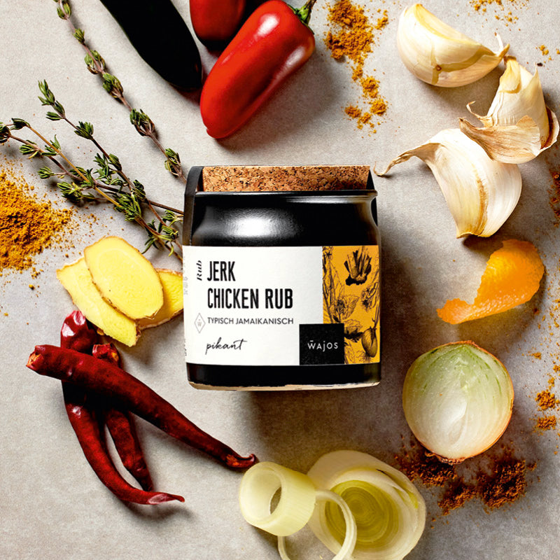 Jerk Chicken Rub dargestellt mit Aromen