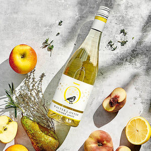 2025 kleiner Spatz dargestellt mit Aromen.
