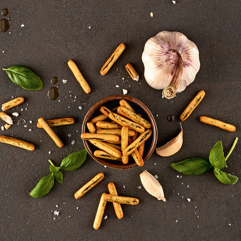 Grissini mit Basilikum &amp; Knoblauch