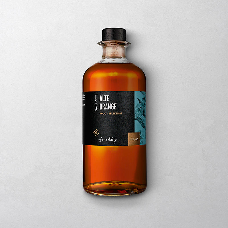 Alte Orange Likör in 500 ml Flasche