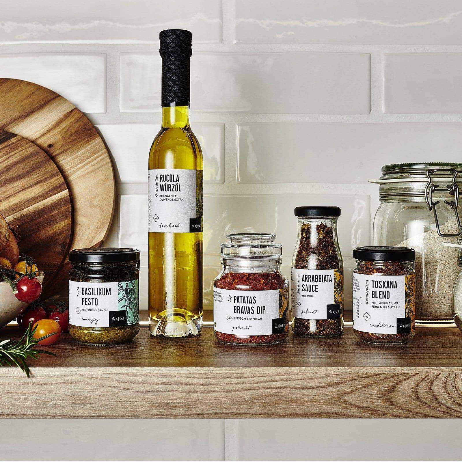 Pizza Set - 5 Produkte im Küchenregal