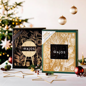Wajos Gourmet- und Gewürz-Adventskalender 2026 udn BBQ Kalender dargestellt in weihnachtlichem Setting